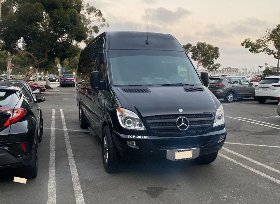 Top 7 Reasons to Book Ontario Airport to Disneyland Transportation | Magical & Easy