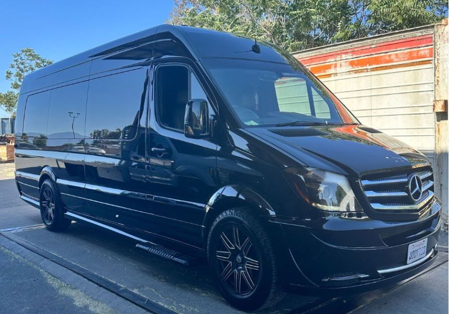 Private Car Service from Ontario Airport: Comfort & Convenience for Professionals