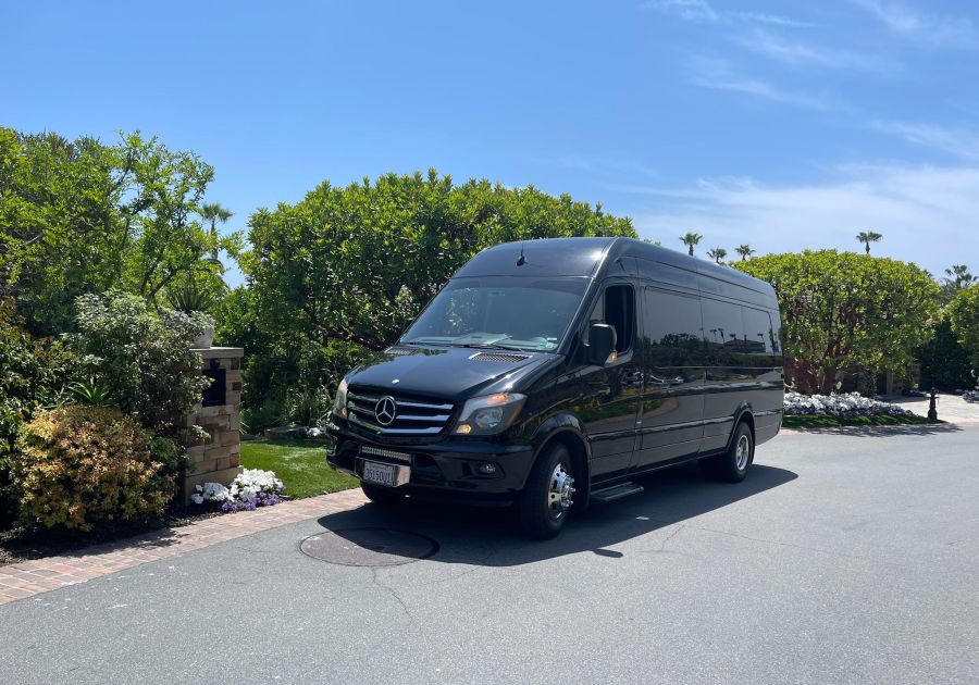 Airport Travel Made Easy with Ontario Sedan Service