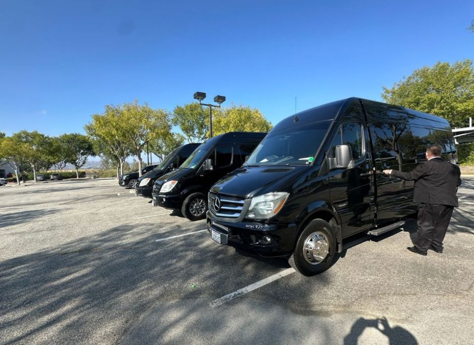 5 Surprising Secrets from an Ontario Airport Chauffeur Behind the Scenes