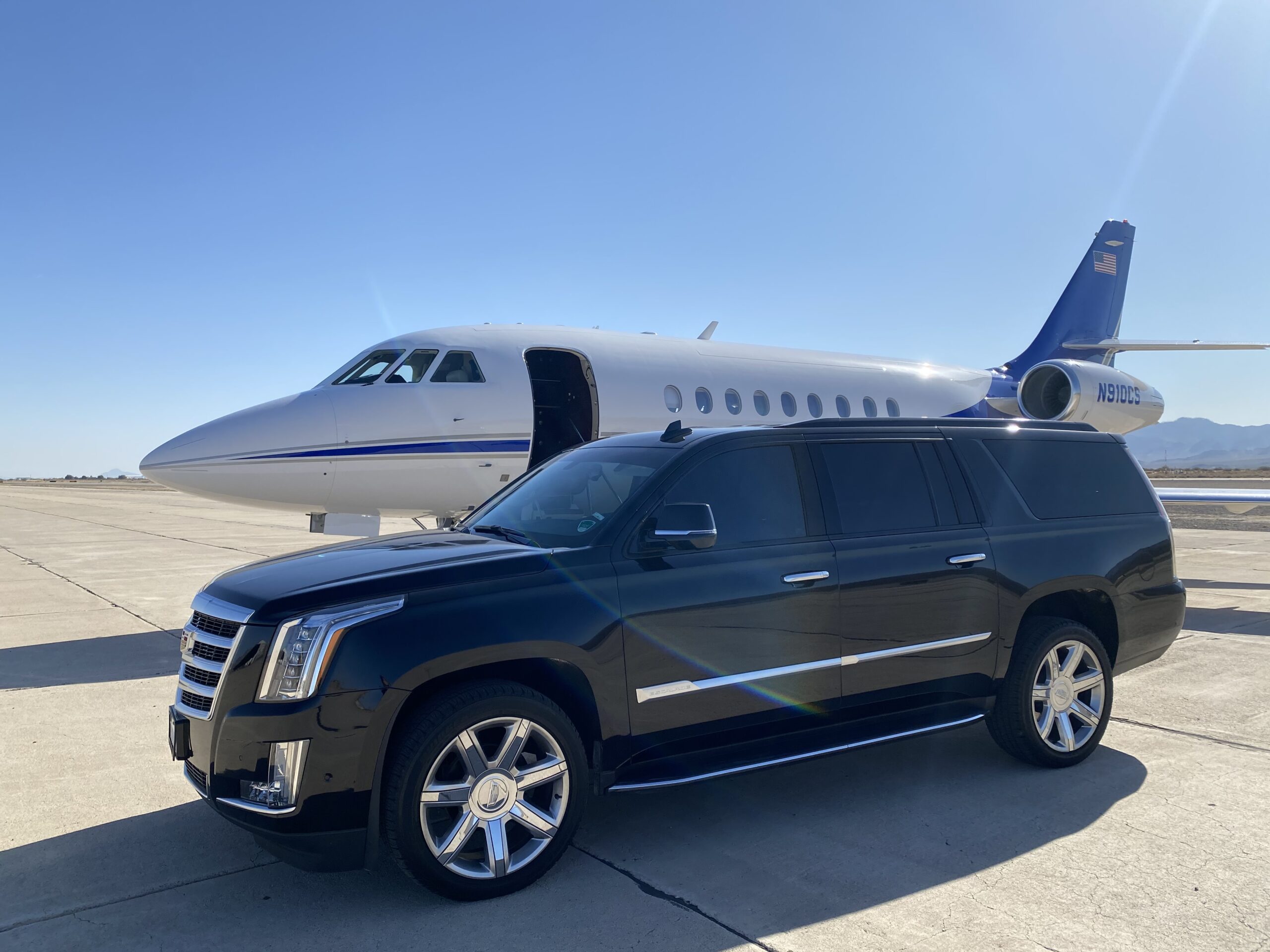 Wedding transportation Ontario for airport guests and special events