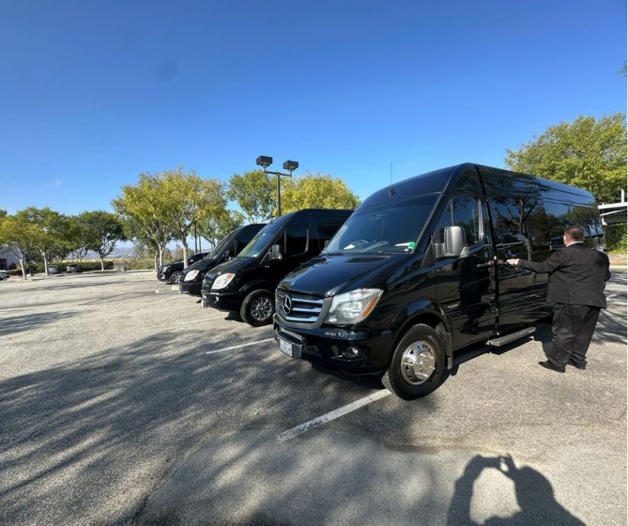 Ontario Airport chauffeur, private car service Ontario, ONT professional driver, executive car service Ontario CA, ONT airport transportation