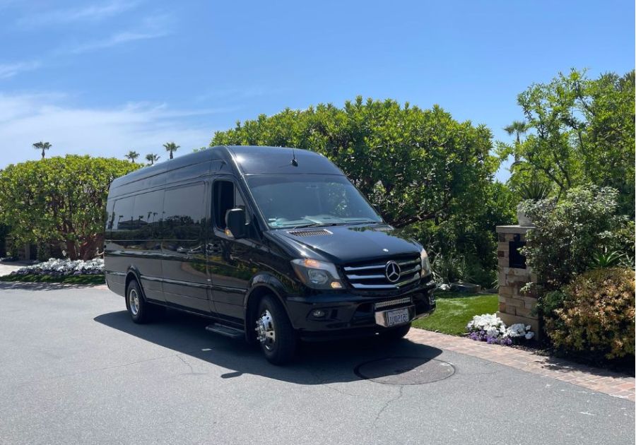 Top 6 Advantages of Ontario Airport Private Car Service | Ultra‑Reliable Travel