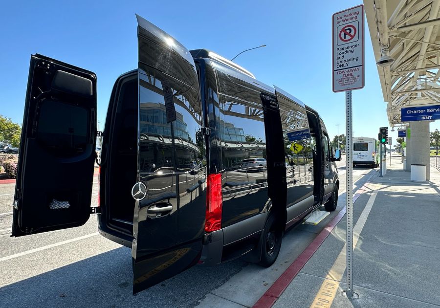 Ontario Airport SUV & Sedan Service for Groups