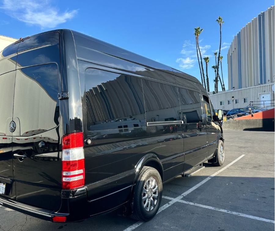 executive transportation Ontario Airport, Ontario Airport executive car service, private car service ONT, business travel Ontario CA, Ontario chauffeur service